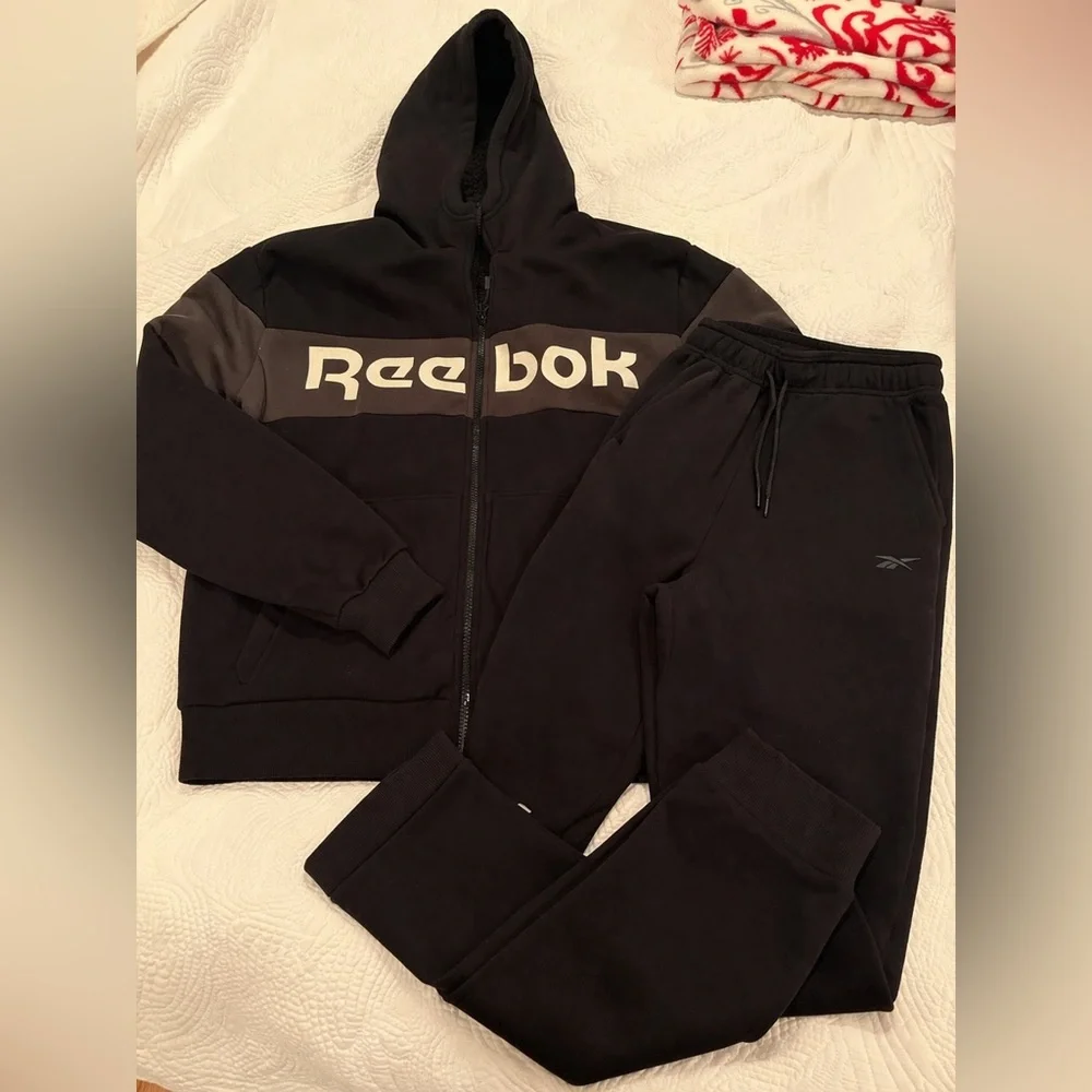 Reebok Men’s XL Tracksuit Set Black Hoodie Joggers Athletic Matching Set